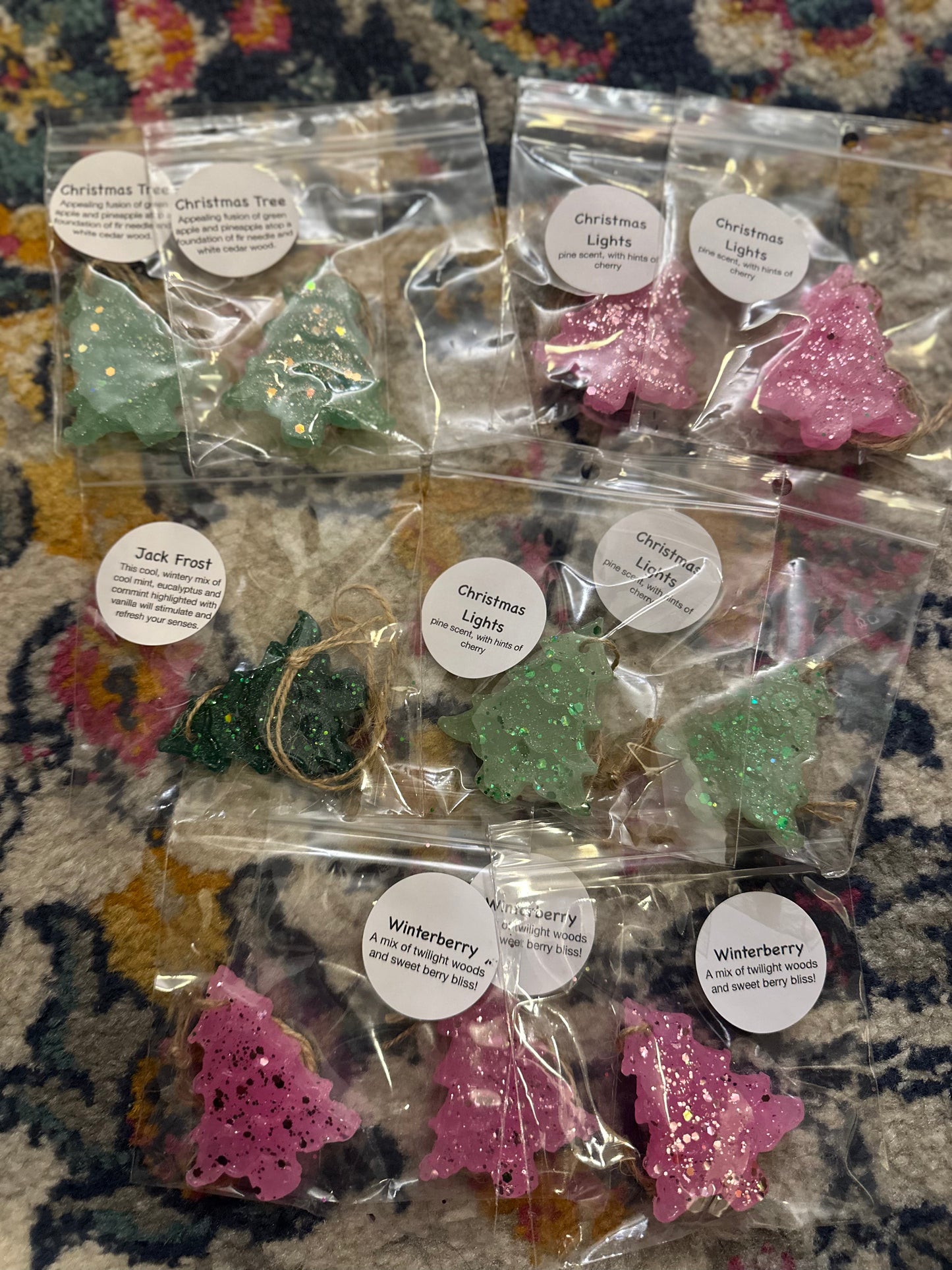 MINI CHRISTMAS TREE & BOW CAR FRESHIES