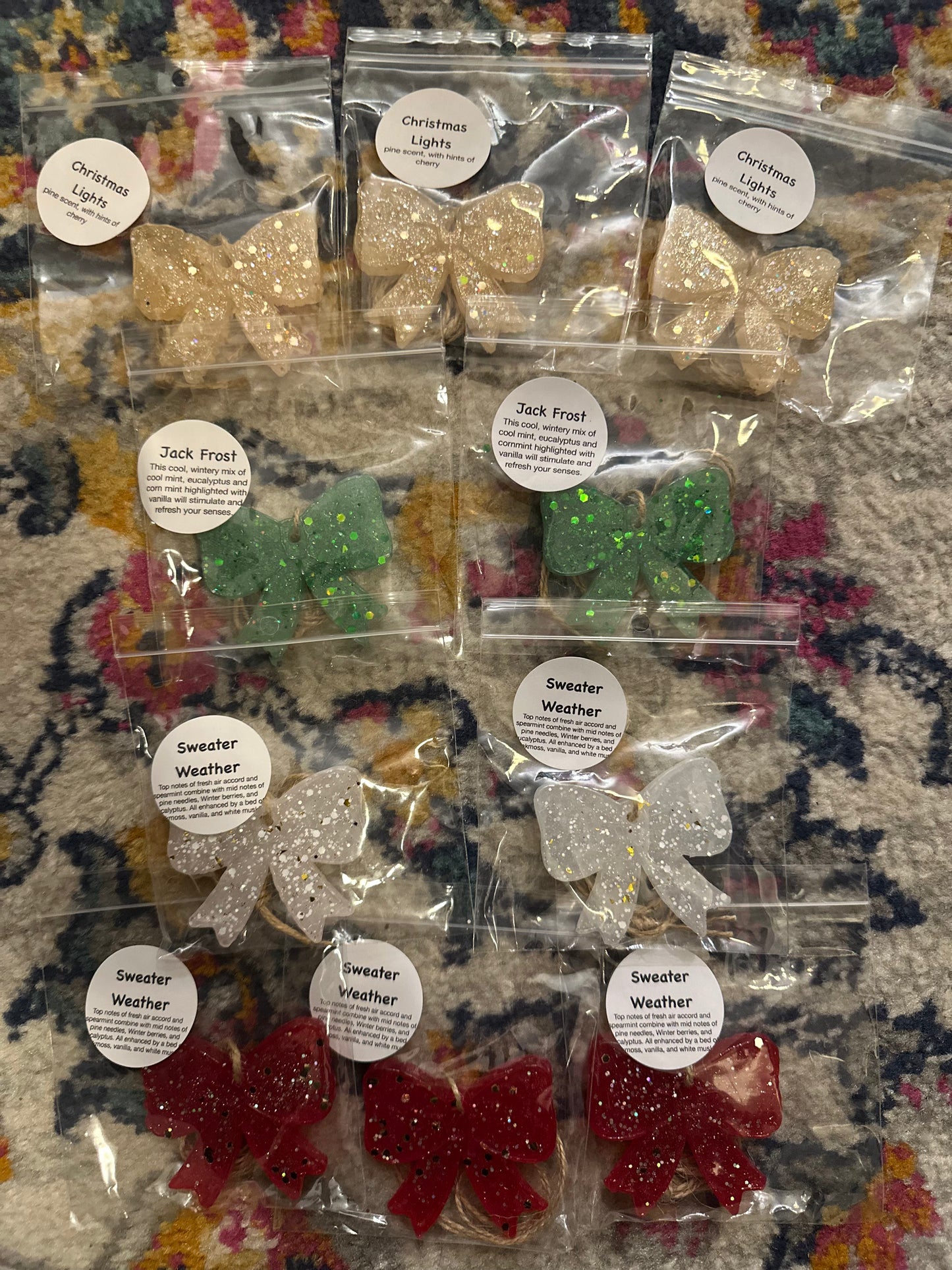 MINI CHRISTMAS TREE & BOW CAR FRESHIES